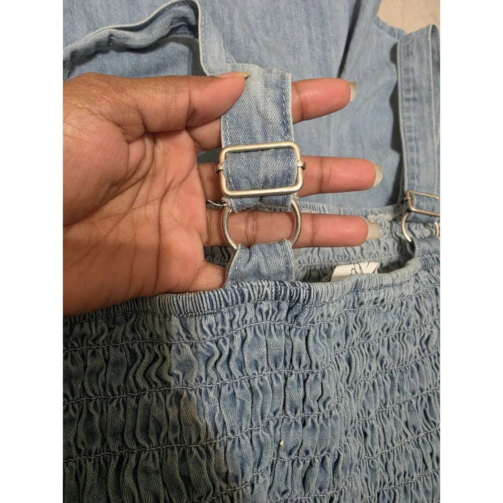 Gilli Women's Light Wash Denim Romper Size L